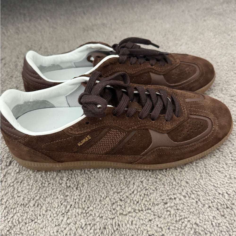Alohas Chocolate Brown Sneakers